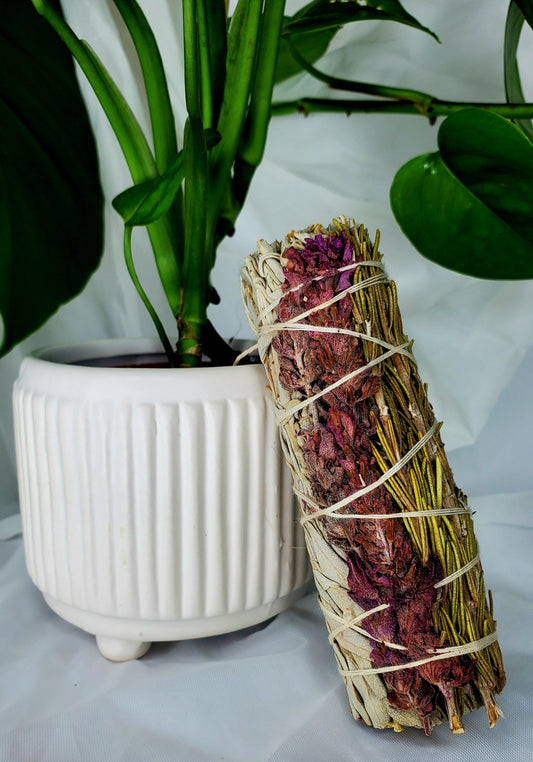White Sage With Lavender And Rosemary Cleansing Wand🌿